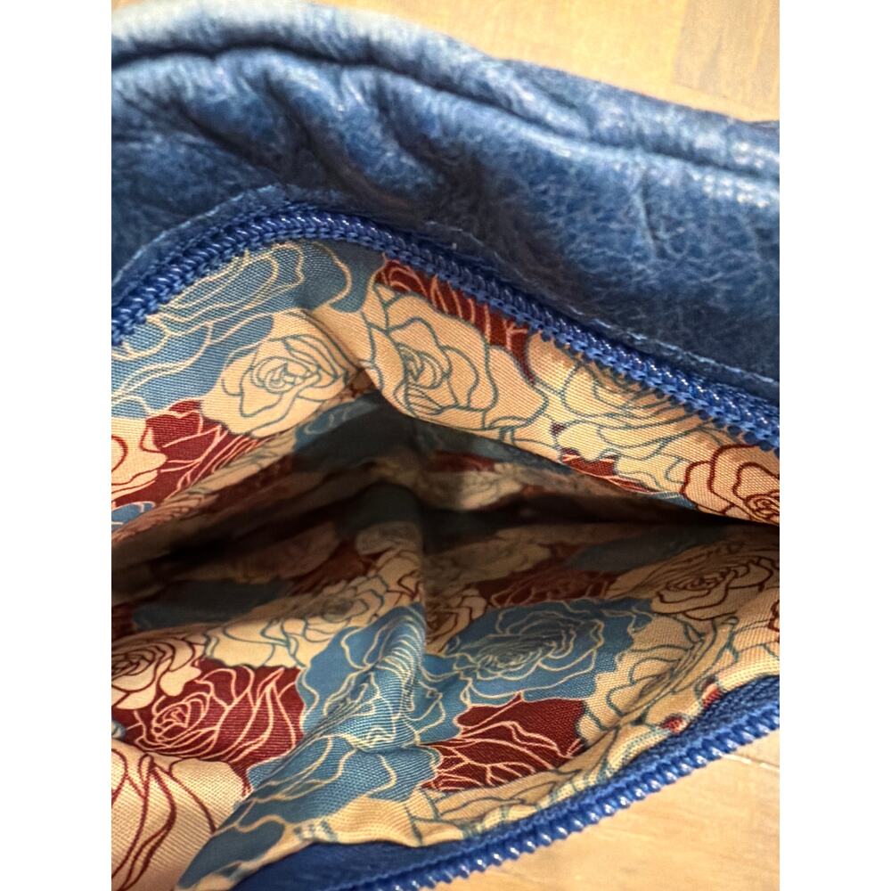 Lauren Hobo Wallet - Picture 3 of 6